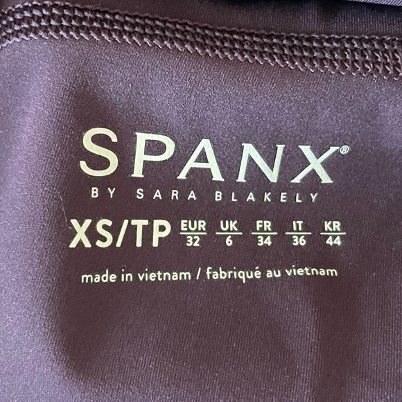 Spanx Every.Wear Contour Stripe 7/8 Leggings, Wine/Orange, Size XS - Picture 6 of 8